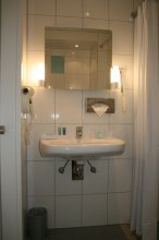 aangepaste badkamer, 1-mindervalidenkamer-novotel-rotterdam-schiedam.4
